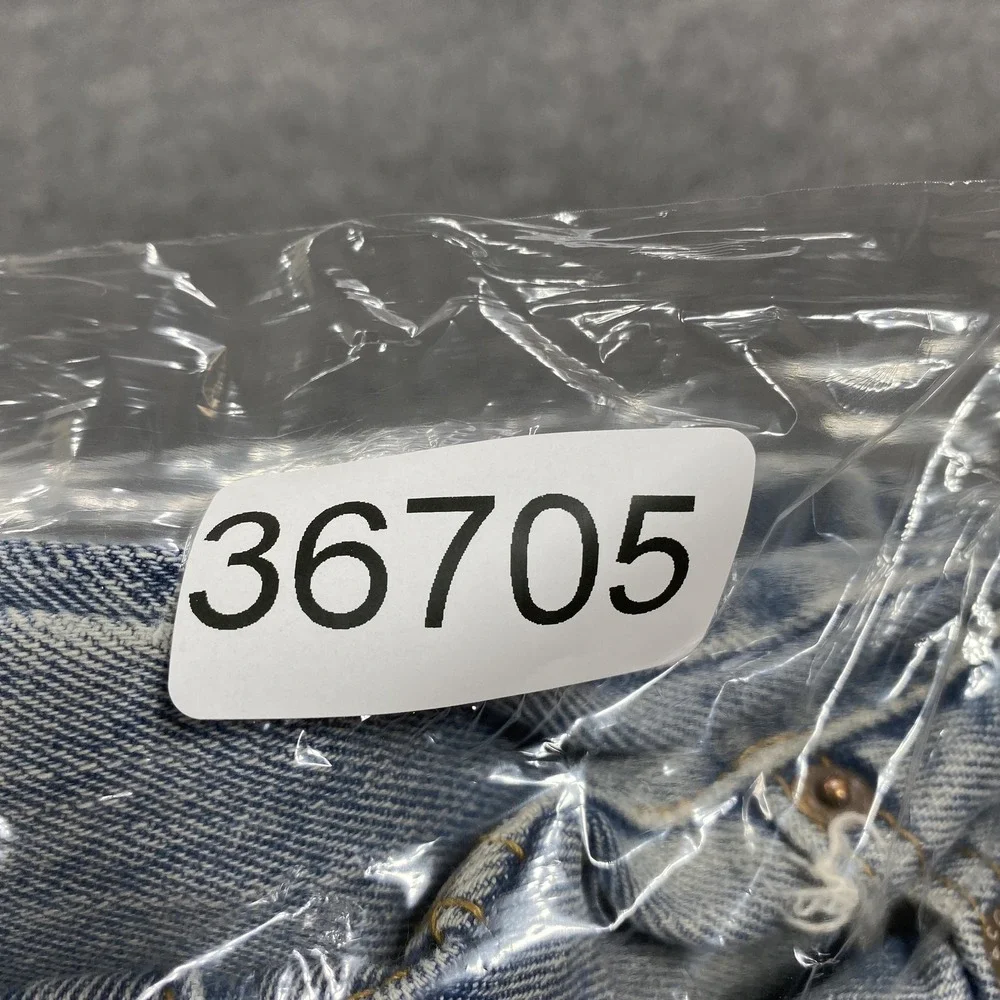 Levi's 560 Jeans Mens 33x30 Blue Comfort Fit Tapered Leg Light Wash Denim